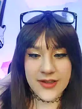 ItsNaiixa online show from February 2025 04:22:01 PM