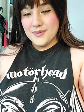 ItsNaiixa online show from February 2026 10:07:02 PM