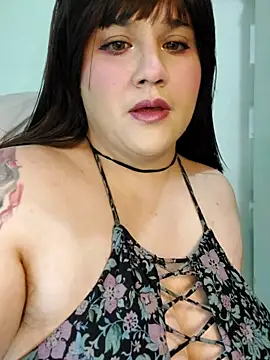 ItsNaiixa online show from December 2025 05:47:02 PM