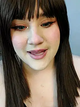 ItsNaiixa online show from December 2025 10:43:02 PM