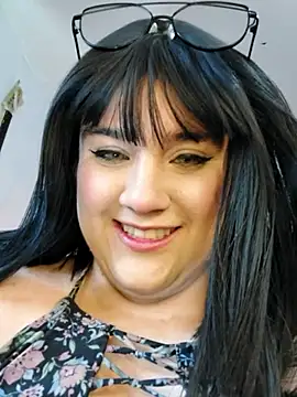 ItsNaiixa online show from September 2025 08:03:02 PM