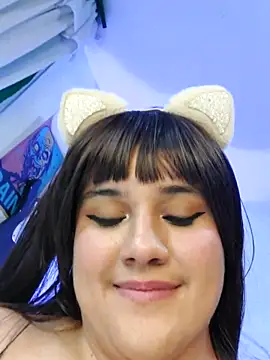 ItsNaiixa online show from March 2025 01:28:01 AM