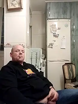 lobito1997 online show from February 2026 07:16:01 AM