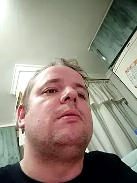 lobito1997 online show from November 2025 02:04:02 AM