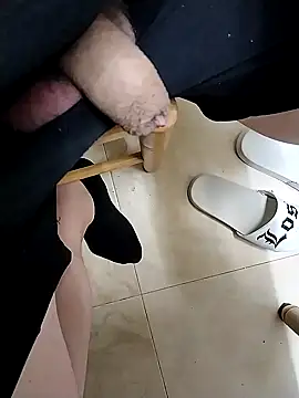 lobito1997 online show from January 2025 03:40:02 AM