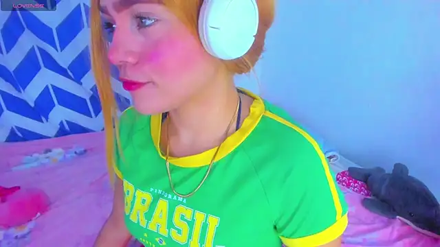 Snapshot of Sweet_MaryJane2 chatting on January 2025 04:28:02 AM Sweet MaryJane2 online show from January 2025 04:28:02 AM