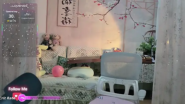 Lisa-s online show from October 2025 01:17:02 AM