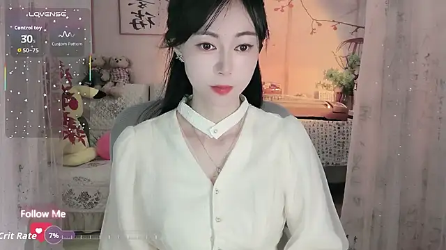 Lisa-s online show from October 2025 02:43:01 AM