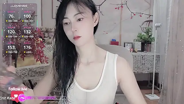 Lisa-s online show from September 2025 02:12:01 AM