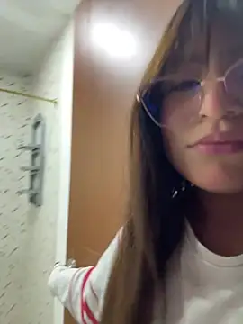 Lily candy X online show from March 2025 05:13:02 AM