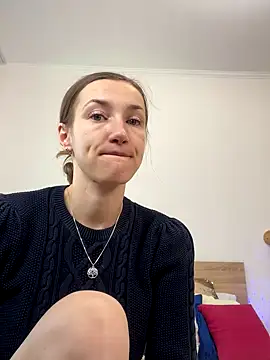 Snapshot of KateRedgar chatting on September 2025 01:06:02 PM KateRedgar online show from September 2025 01:06:02 PM