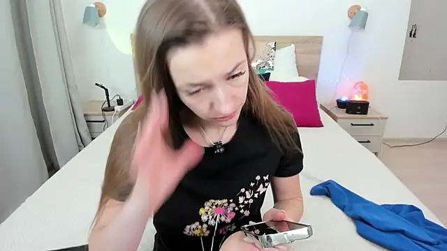 KateRedgar online show from February 2026 02:45:01 PM