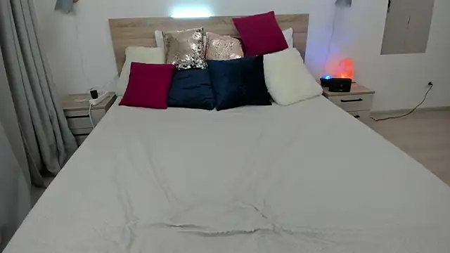 KateRedgar online show from March 2026 07:59:02 PM