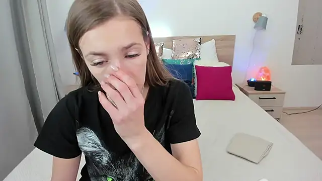 KateRedgar online show from February 2026 04:47:01 PM