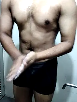 hottboy 39 online show from May 2026 10:00:02 AM