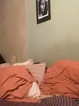 Moorella1 online show from October 2025 05:45:02 PM