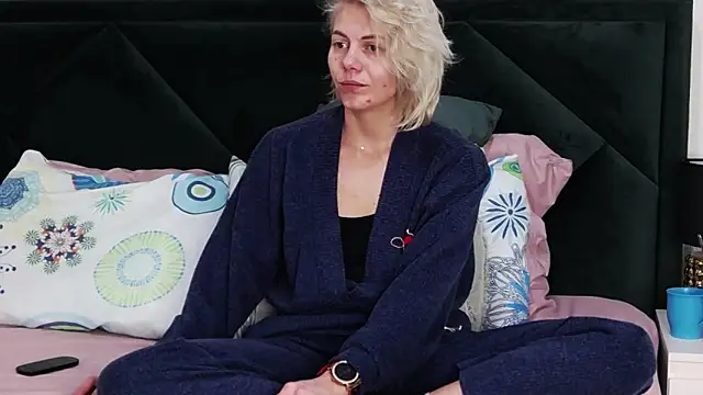 tanyagrey online show from March 2026 06:32:02 AM