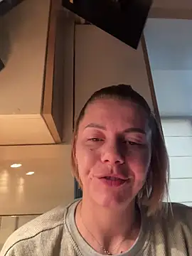 tanyagrey online show from December 2025 06:50:01 AM