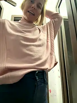 tanyagrey online show from October 2025 05:53:02 AM