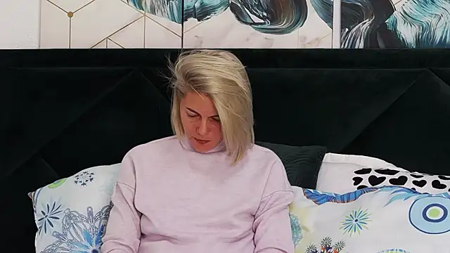 tanyagrey online show from April 2026 07:47:01 AM