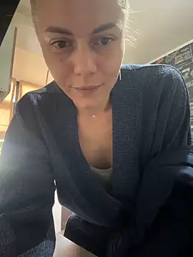 tanyagrey online show from March 2026 06:17:01 AM