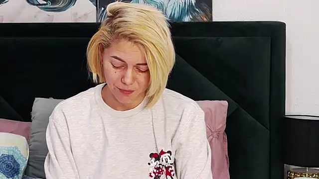 tanyagrey online show from February 2026 06:35:01 AM