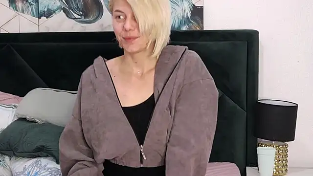 tanyagrey online show from February 2026 07:15:02 AM