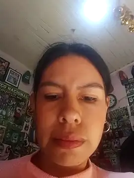 Alanagracia online show from December 2025 01:05:02 PM