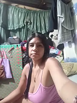Snapshot of Alanagracia chatting on June 2026 12:52:02 AM Alanagracia online show from June 2026 12:52:02 AM