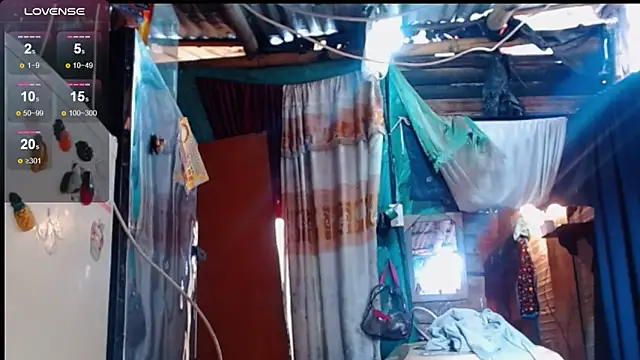 Alanagracia online show from November 2025 01:15:02 PM