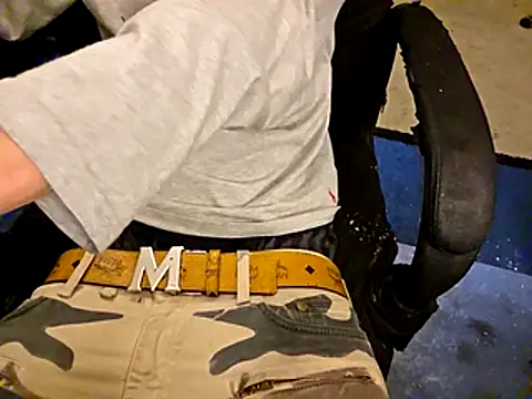 Migaruo online show from April 2026 04:57:02 AM