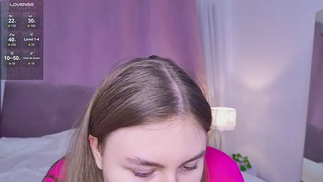 Snapshot of Mia__Peach chatting on March 2025 06:57:01 AM Mia Peach online show from March 2025 06:57:01 AM