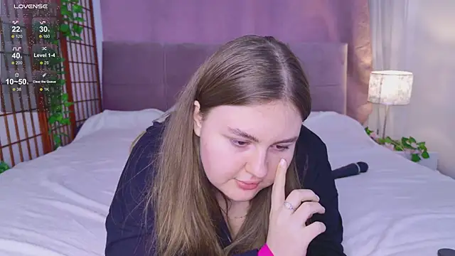 Snapshot of Mia__Peach chatting on March 2025 10:02:01 AM Mia Peach online show from March 2025 10:02:01 AM