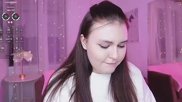 Snapshot of Mia__Peach chatting on March 2025 05:56:02 PM Mia Peach online show from March 2025 05:56:02 PM