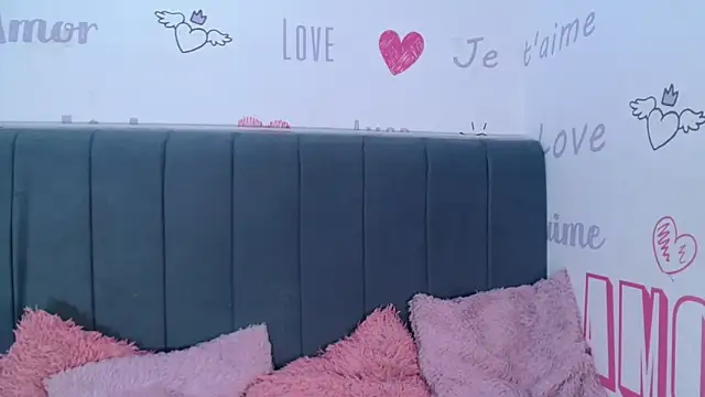 KittyBrookex online show from October 2025 07:37:01 PM