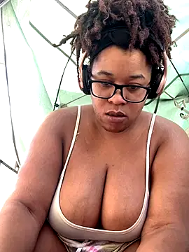 bustypothead online show from September 2025 10:43:01 PM