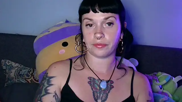 Snapshot of Marcelinegoddess chatting on October 2025 03:39:02 AM Marcelinegoddess online show from October 2025 03:39:02 AM