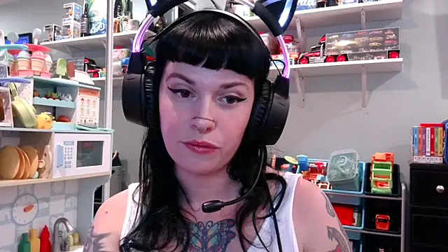 Snapshot of Marcelinegoddess chatting on February 2025 02:52:01 AM Marcelinegoddess online show from February 2025 02:52:01 AM