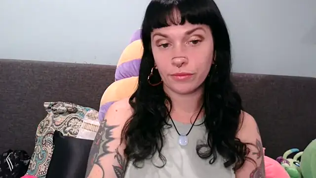 Marcelinegoddess online show from November 2025 03:27:01 PM