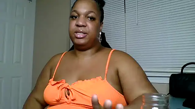 Badgirlbrittt online show from September 2025 06:19:01 AM