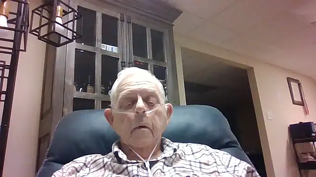 Snapshot of bootlegmanz chatting on November 2025 01:26:02 PM bootlegmanz online show from November 2025 01:26:02 PM