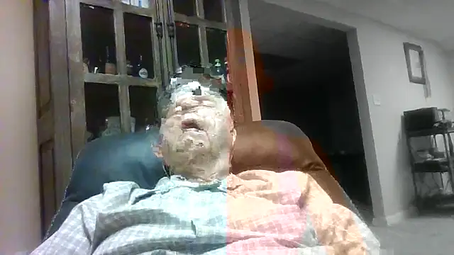 Snapshot of bootlegmanz chatting on November 2025 11:41:02 PM bootlegmanz online show from November 2025 11:41:02 PM