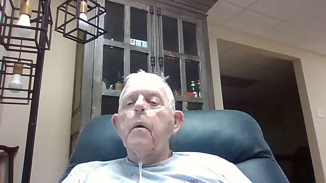 Snapshot of bootlegmanz chatting on October 2025 08:13:02 PM bootlegmanz online show from October 2025 08:13:02 PM