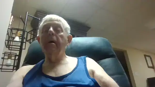 Snapshot of bootlegmanz chatting on June 2026 07:41:01 AM bootlegmanz online show from June 2026 07:41:01 AM