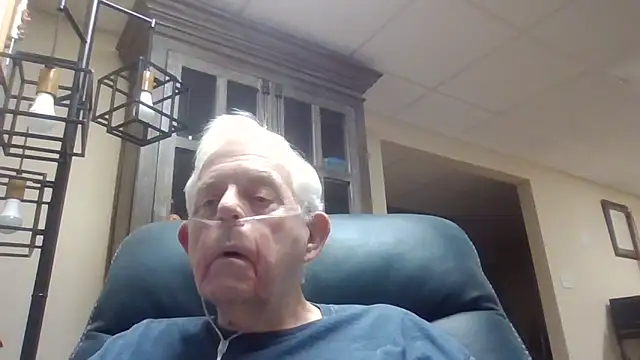 Snapshot of bootlegmanz chatting on May 2026 07:36:02 PM bootlegmanz online show from May 2026 07:36:02 PM
