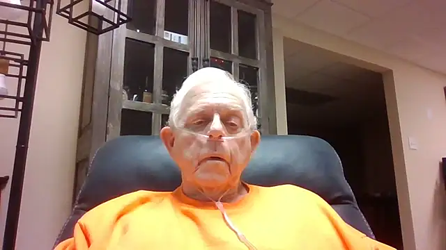 Snapshot of bootlegmanz chatting on December 2025 06:58:02 PM bootlegmanz online show from December 2025 06:58:02 PM