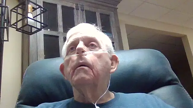 Snapshot of bootlegmanz chatting on June 2026 02:33:01 PM bootlegmanz online show from June 2026 02:33:01 PM