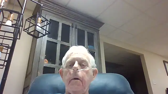 Snapshot of bootlegmanz chatting on July 2026 05:39:02 PM bootlegmanz online show from July 2026 05:39:02 PM