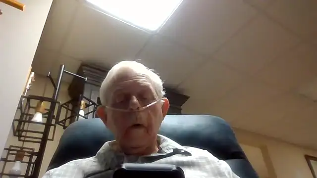 Snapshot of bootlegmanz chatting on June 2026 04:27:02 PM bootlegmanz online show from June 2026 04:27:02 PM