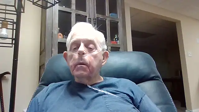 Snapshot of bootlegmanz chatting on May 2026 02:24:02 PM bootlegmanz online show from May 2026 02:24:02 PM